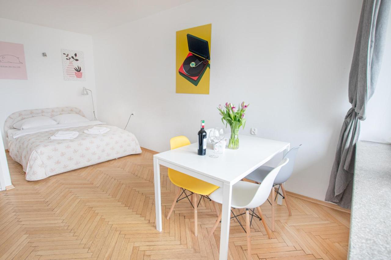 Amazing View And Great Location. Ratusz Arsenal. Appartement *